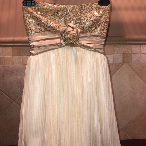 Trick Strapless Dress - Picture 1 of 4